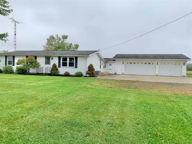 3330 Benner, Adrian, MI 49221