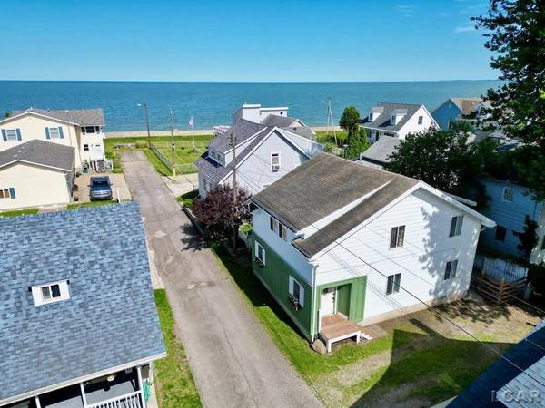 4357 S Third Street, Luna Pier, MI 48157