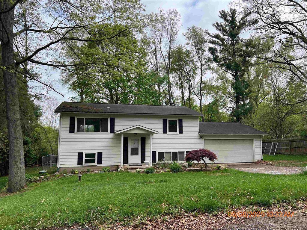 7744 Clairmont Road, Cambridge Twp, MI 49265