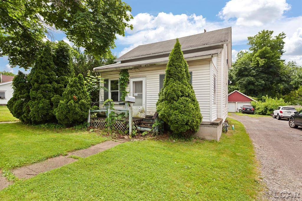 Adrian, MI 49221,121 W Beecher Street