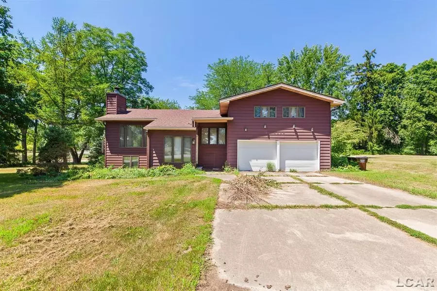 4034 Green Hwy Road, Raisin Twp, MI 49286