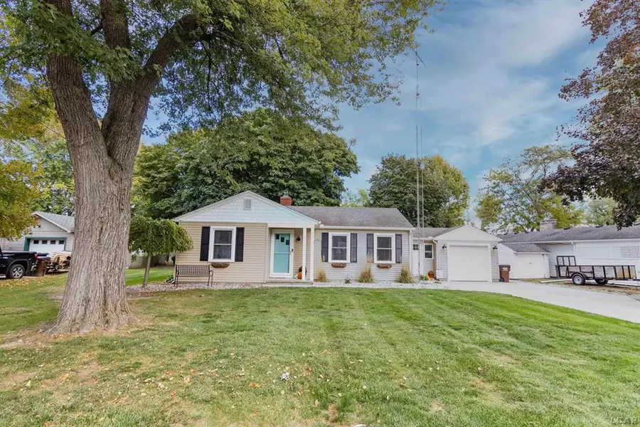 615 Smead Street, Blissfield Vlg, MI 49228