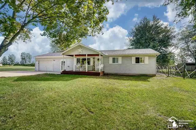 13740 Martinsville, Carleton, MI 48117