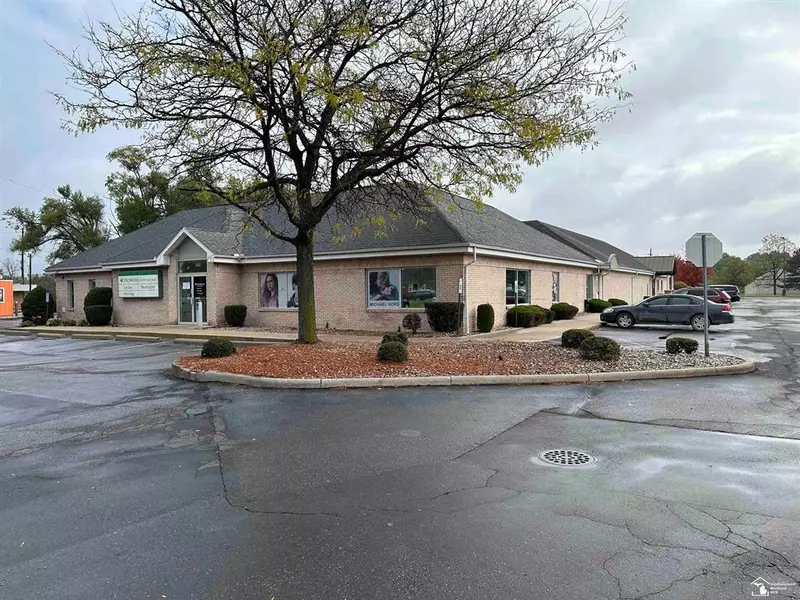 1180 N Monroe Street, Frenchtown Twp, MI 48162