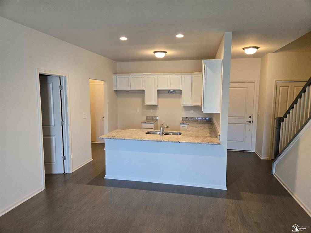 Raisinville Twp, MI 48161,803 Plum Village Drive Unit 59