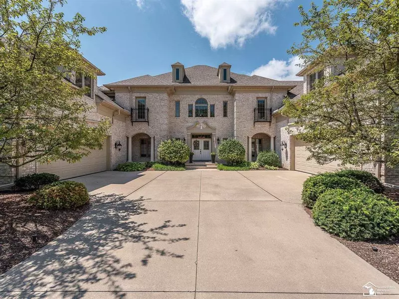 1036 Abbey Road, Monroe Twp, MI 48161