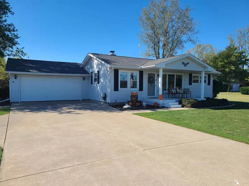 13683 N Suder Road, La Salle, MI 48145