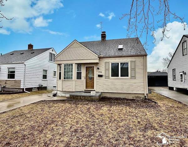 2049 Mclain Avenue, Lincoln Park, MI 48146