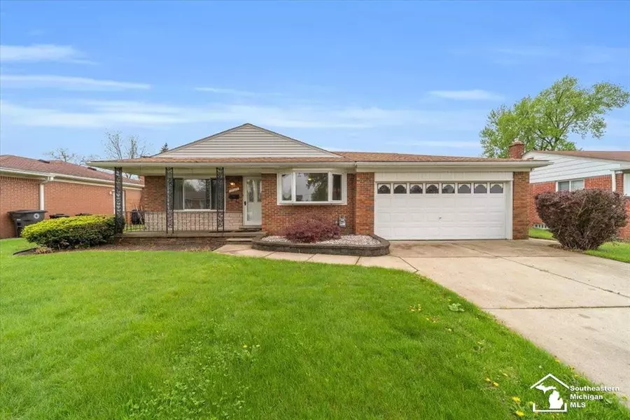 17502 Devonshire Street, Riverview, MI 48193