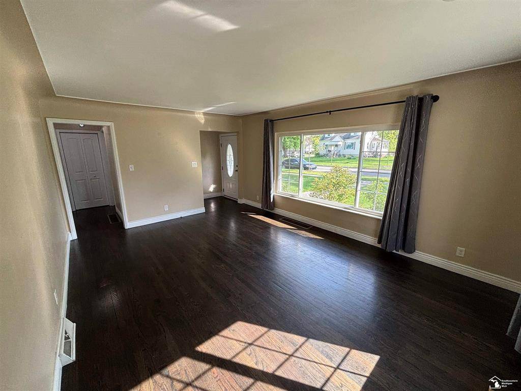 Monroe, MI 48162,517 Rosewood Avenue