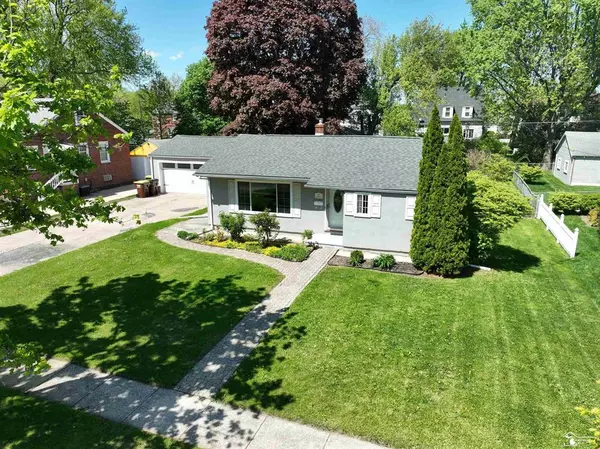 517 Rosewood Avenue,  Monroe,  MI 48162