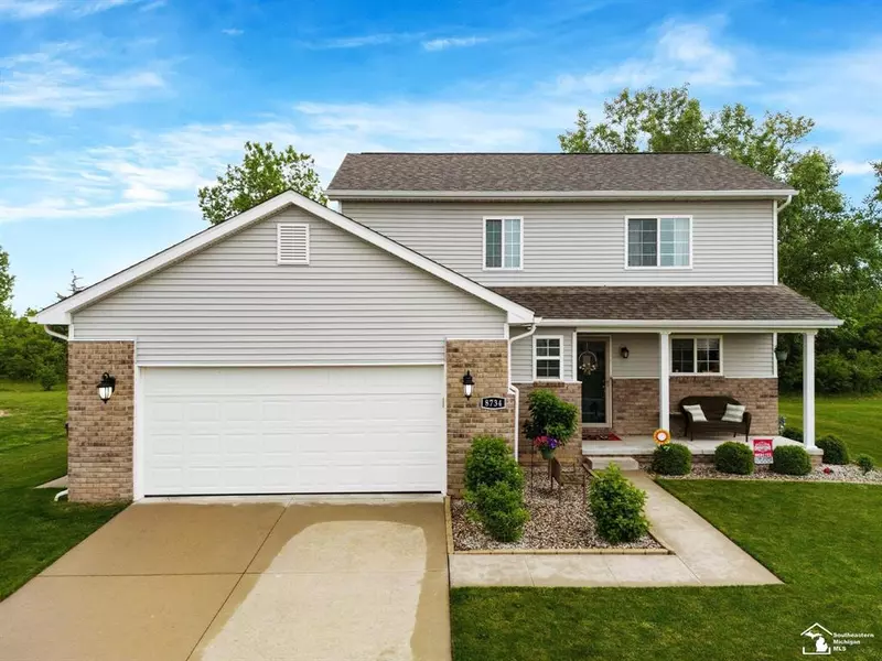 8734 E Park Ridge Circle, Berlin Twp, MI 48166