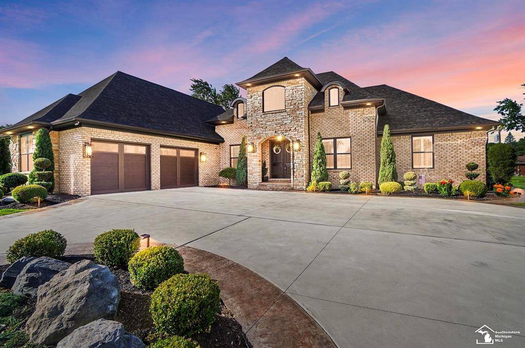 228 Cypress Drive, Frenchtown Twp, MI 48162