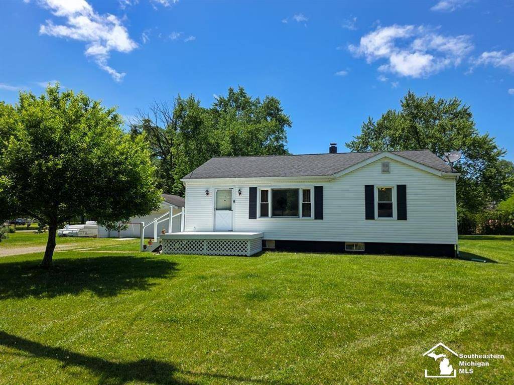 12667 B Street, La Salle Twp, MI 48145