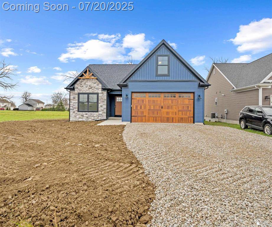 11405 Locust Street, Luna Pier, MI 48157