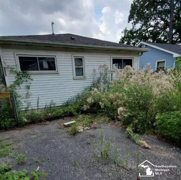 2627 Morin Grove Street, Erie Twp, MI 48133