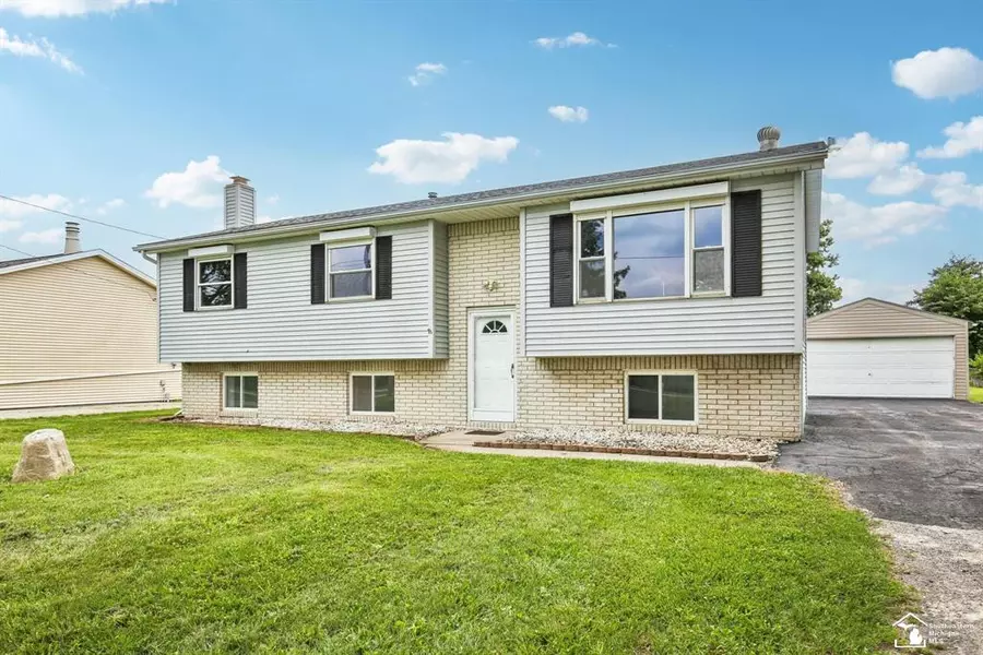 5571 Zink Road, Exeter Twp, MI 48159