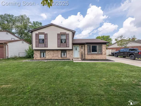 19010 Arlington Drive, Woodhaven, MI 48183