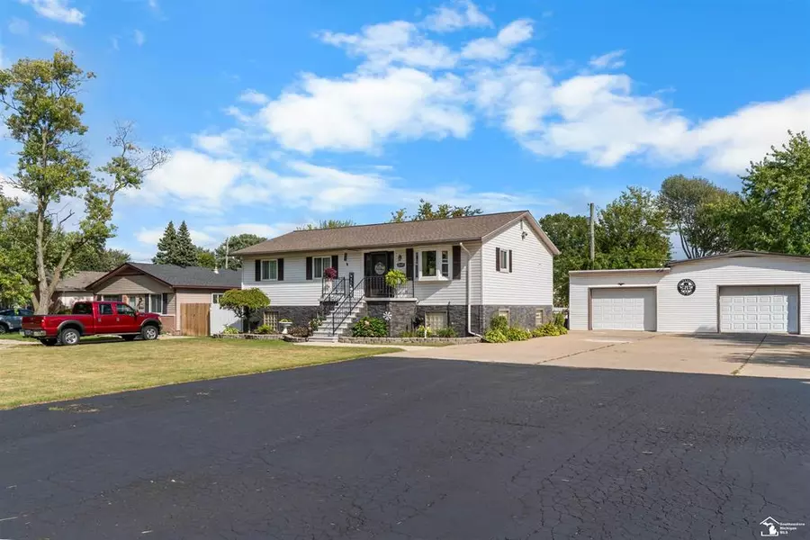 20385 Empire Street, Taylor, MI 48180