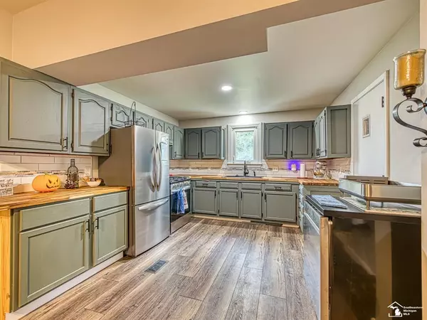 Huron Twp, MI 48164,19248 sterling Street