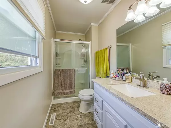Adrian Twp, MI 49221,17 Lakeridge Drive
