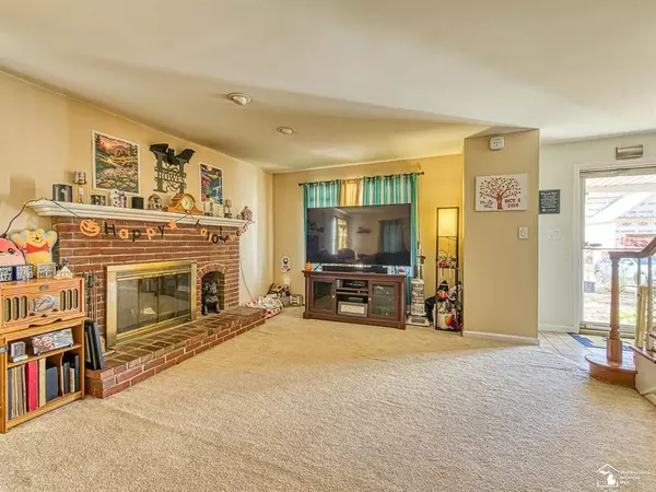 Westland, MI 48185,788 N Linville Street