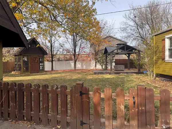 Southgate, MI 48195,13084 Fordline Street