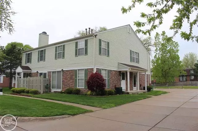 24633 N MEADOW, Harrison Twp, MI 48045