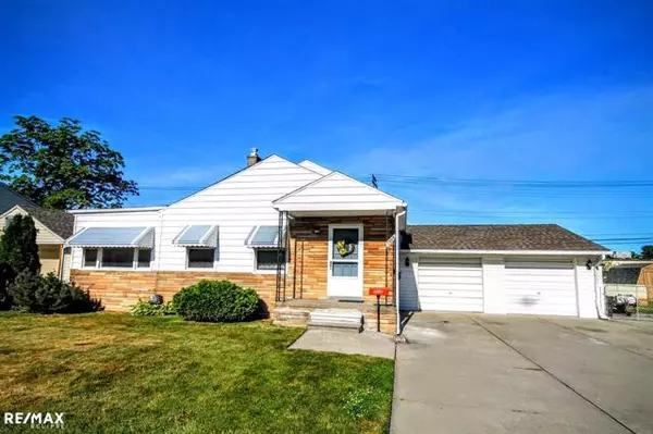 28918 Taylor, St. Clair Shores, MI 48081