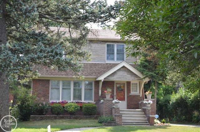1447 Balfour, Grosse Pointe Park, MI 48230