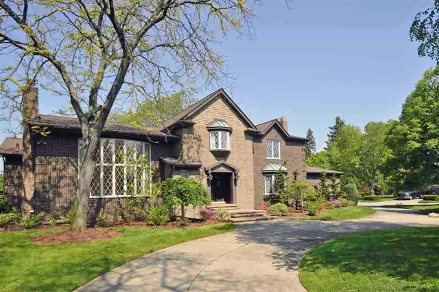 Village Of Grosse Pointe Shores, MI 48236,975 Lake Shore