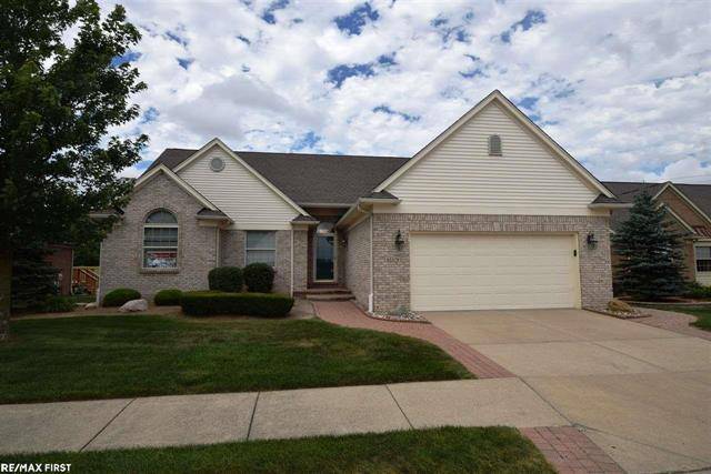 63329 Ashbury 8, Washington Twp, MI 48095