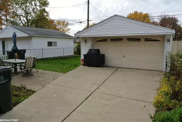 St. Clair Shores, MI 48081,28313 Grant