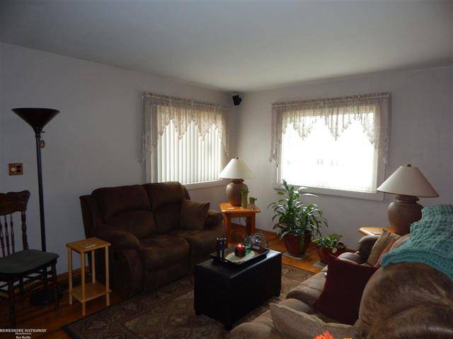 Clinton Twp, MI 48035,17888 MAYBURY DR