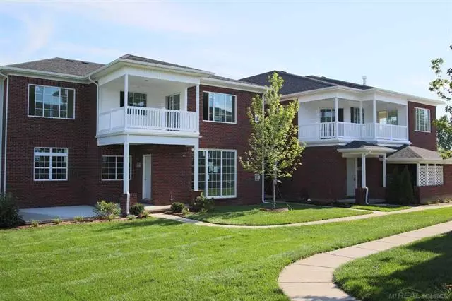 6986 Boulder Pointe Drive 91/16, Washington, MI 48094