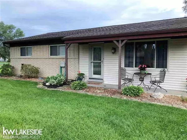 Shelby Twp, MI 48317,5645 Sharon