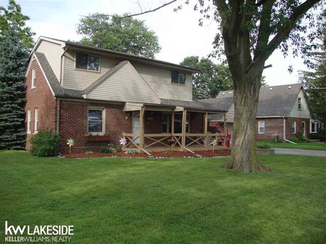 Clinton Twp, MI 48035,23079 Deziel St