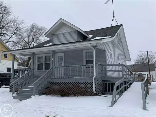 1213 15th, Port Huron, MI 48060