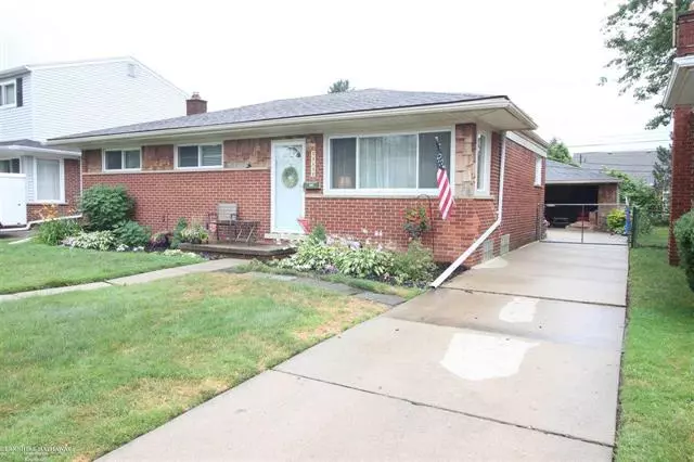 23132 Playview, St. Clair Shores, MI 48082