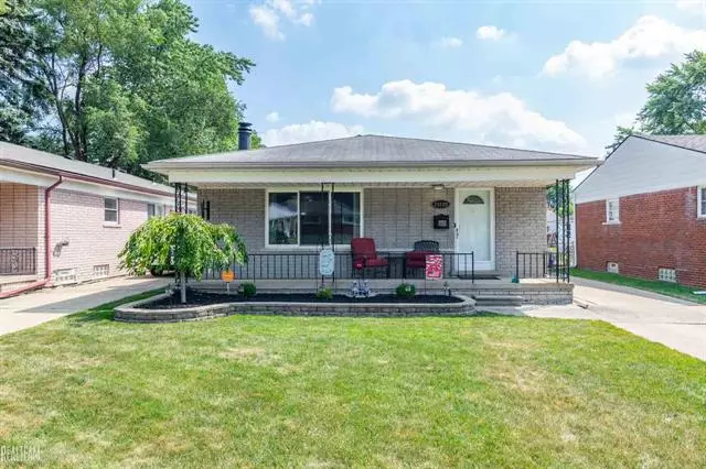 23128 Schroeder, Eastpointe, MI 48021