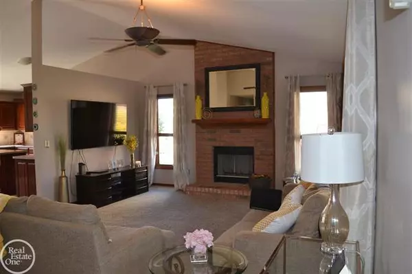 Macomb Twp, MI 48044,47175 Ellie Dr