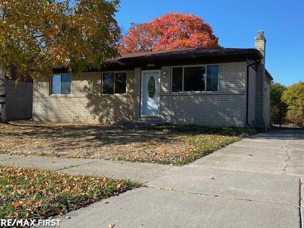 32723 Haggerty,  Roseville,  MI 48066