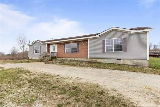 6420 Roach Rd, Lexington Twp, MI 48422