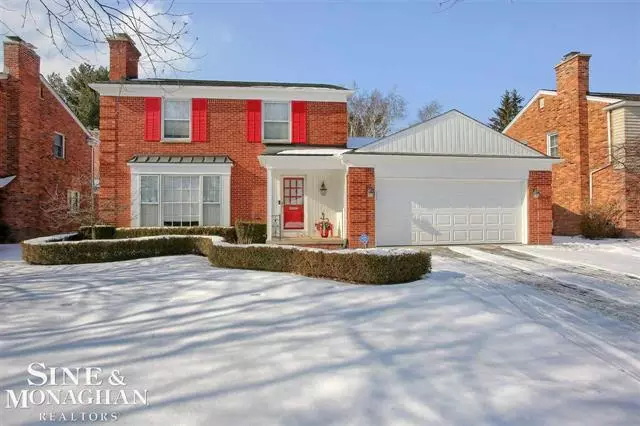 Grosse Pointe Woods, MI 48236,708 Birch Ln