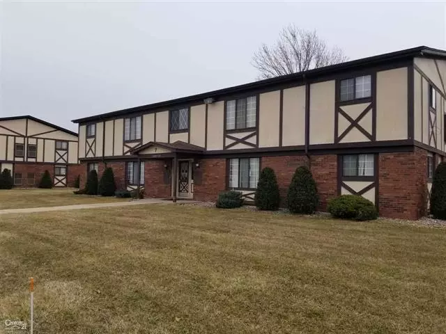 22853 Grove, St. Clair Shores, MI 48080