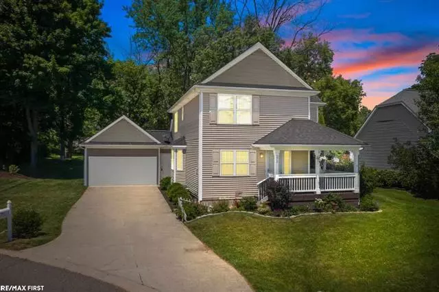 372 Newton, Lake Orion, MI 48362