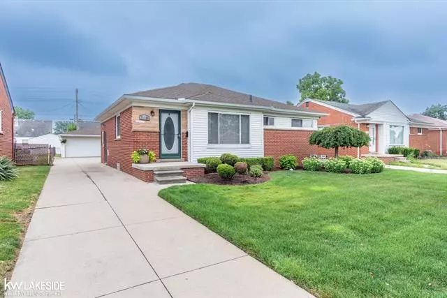 29100 ROSEMONT, Roseville, MI 48066