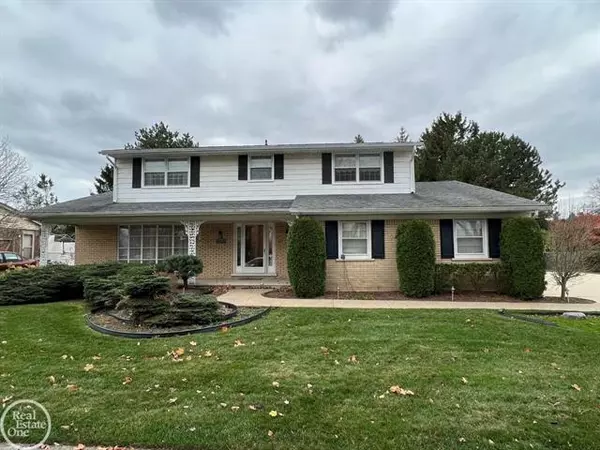 16610 Cederama, Clinton Township, MI 48038