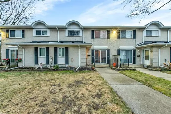 8524 Hampshire, Sterling Heights, MI 48313