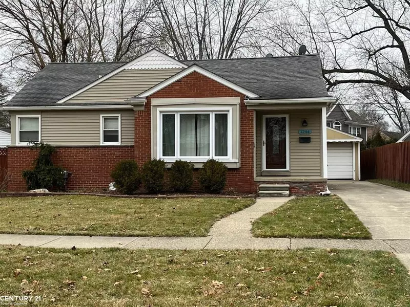 1244 S Eton, Birmingham, MI 48009